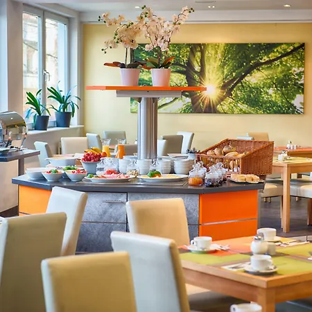 Enjoy Messe Hotel 3*