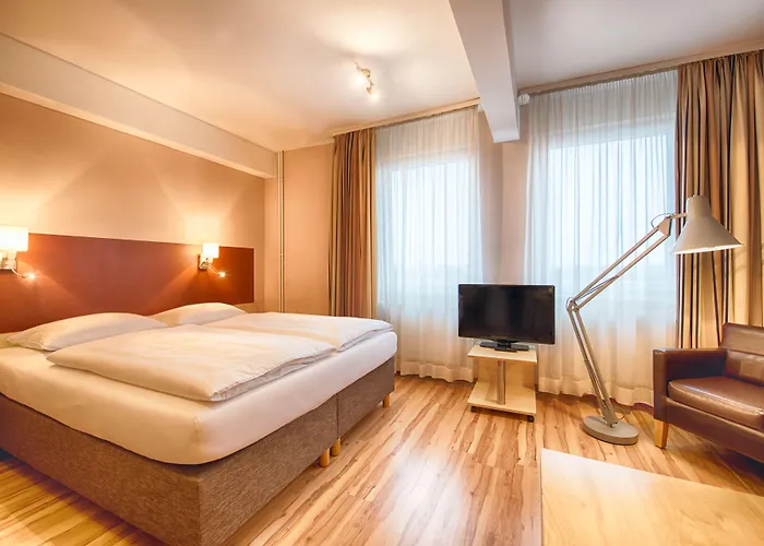 Hotel Enjoy Messe 3*