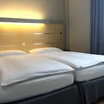 ホテル エンジョイ シティ メッセ 3*