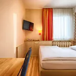 エンジョイ シティ メッセ ホテル ベルリン