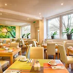 エンジョイ シティ メッセ ホテル 3*