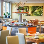 エンジョイ シティ メッセ ホテル 3*