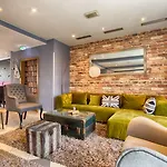 エンジョイ シティ メッセ 3*