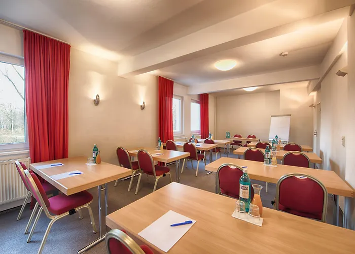 Hotel Enjoy Messe 3*