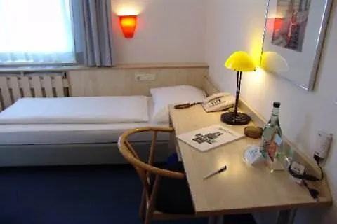 Enjoy Messe Отель Берлин